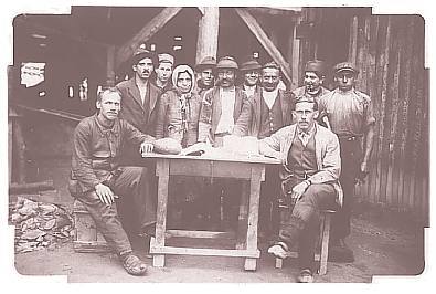 Grupa rudara izmedju dva rata